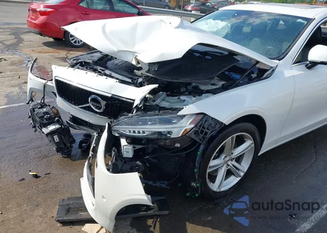2018 Volvo S90 T5 Momentum from USA, damaged, VIN LVY982MK6JP016485